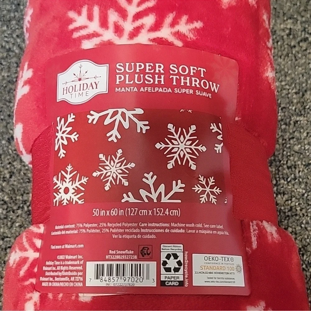NIP Holiday Time Snowflake Super Soft Plush Fleece Throw Blanket 50x60